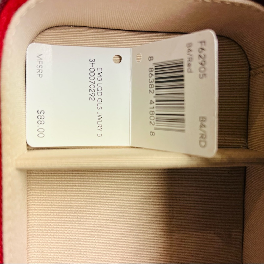 NWT! Red patent leather travel jewelry case - Picture 5 of 8